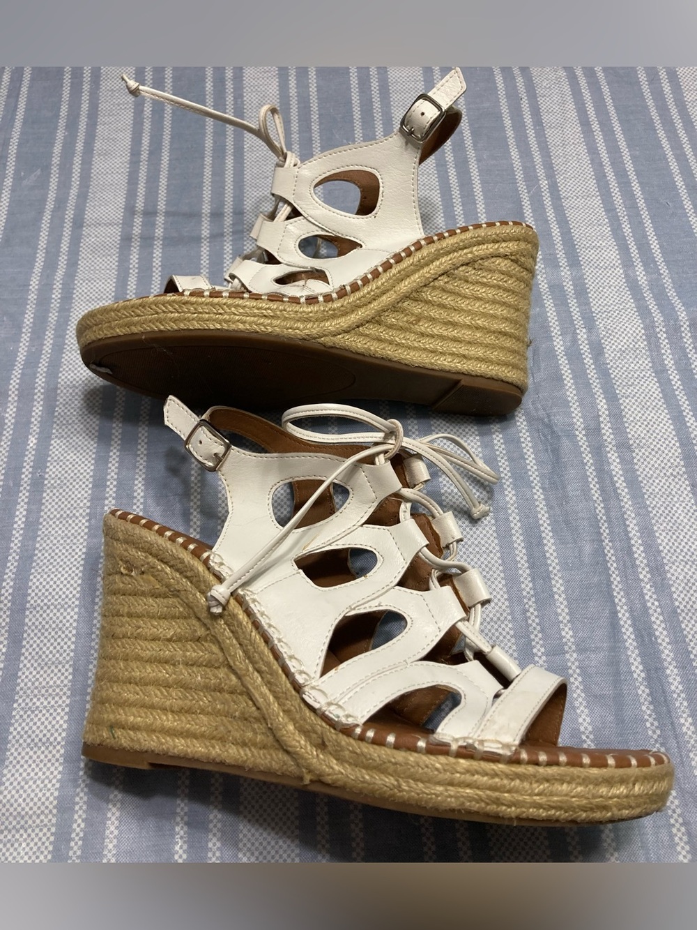 Sugar white and rope wedges.